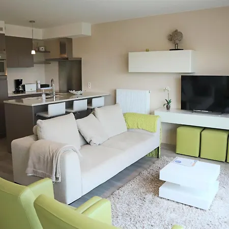 Apartment In Near The Beach, Cleaning Included *